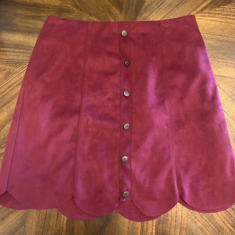 Lauren Conrad Scalloped high-waisted skirt